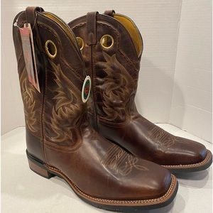 LAREDO SQUARE TOE ROPERS